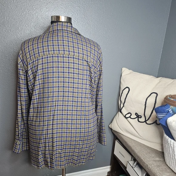 Treasure and bond green and blue plaid button front blouse size 2X - Picture 4 of 5